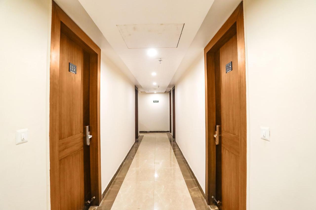 Fabhotel Aman Sara Lucknow Exteriör bild